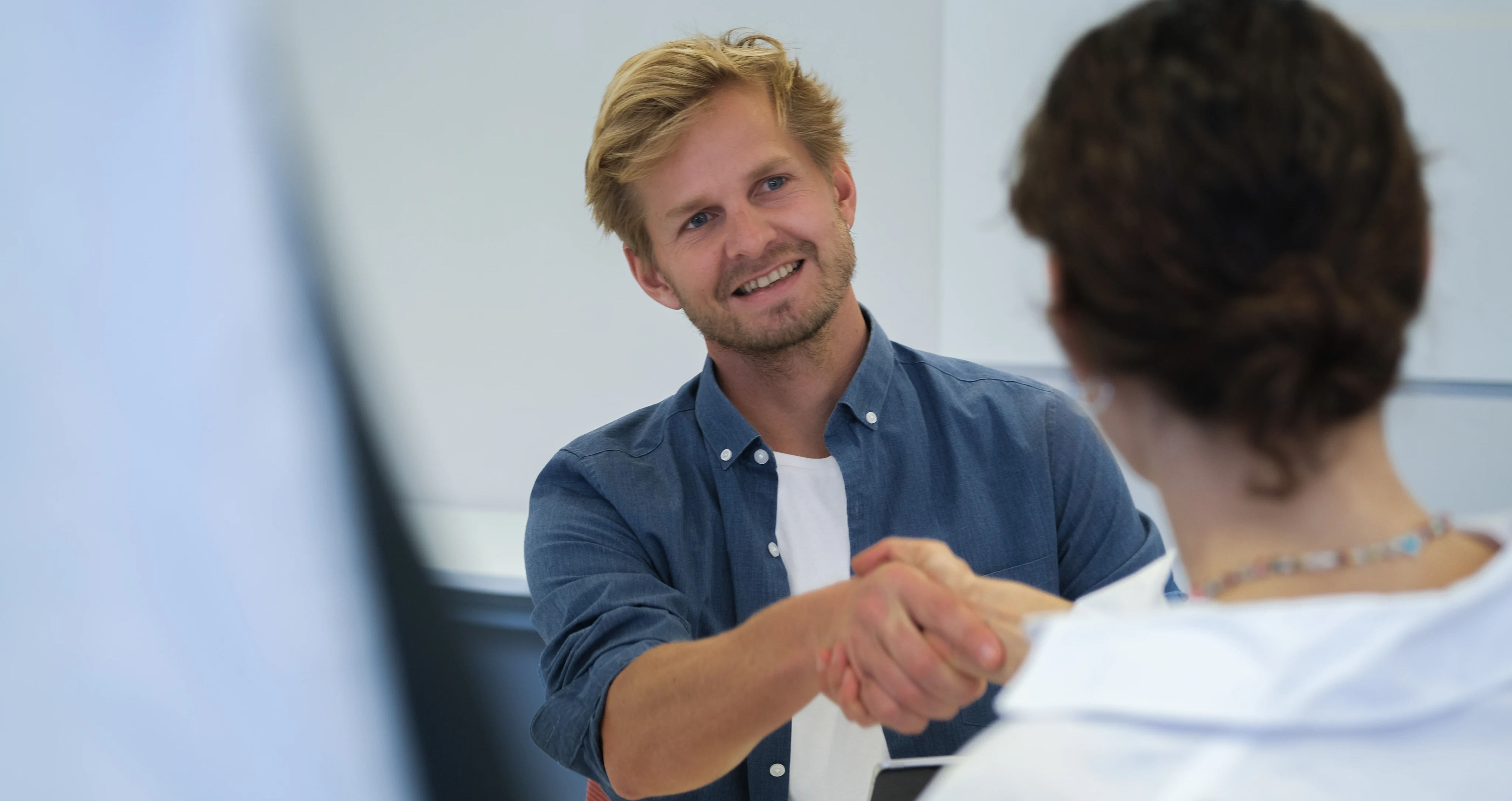 Declarium team member giving a presentation